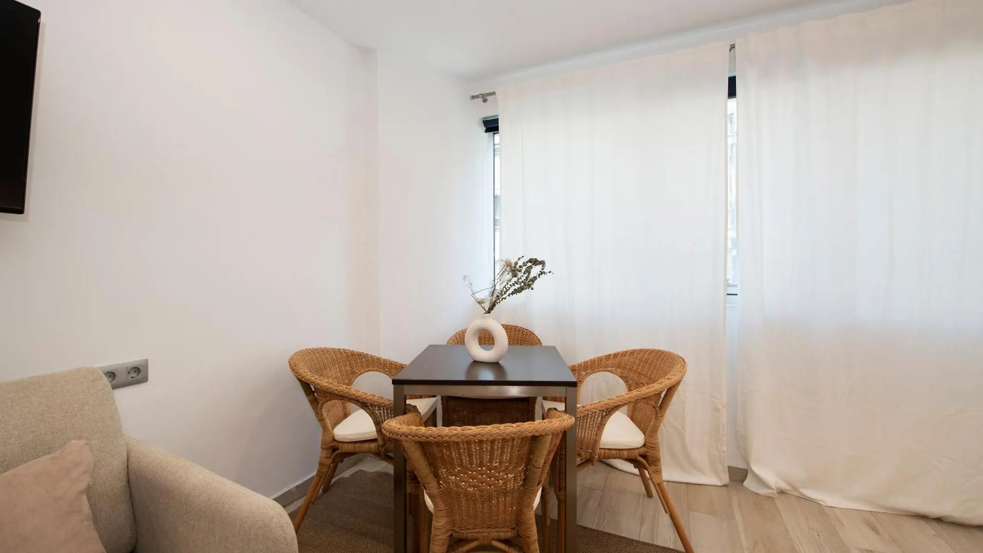 Aparthotel Centric Castelldefels