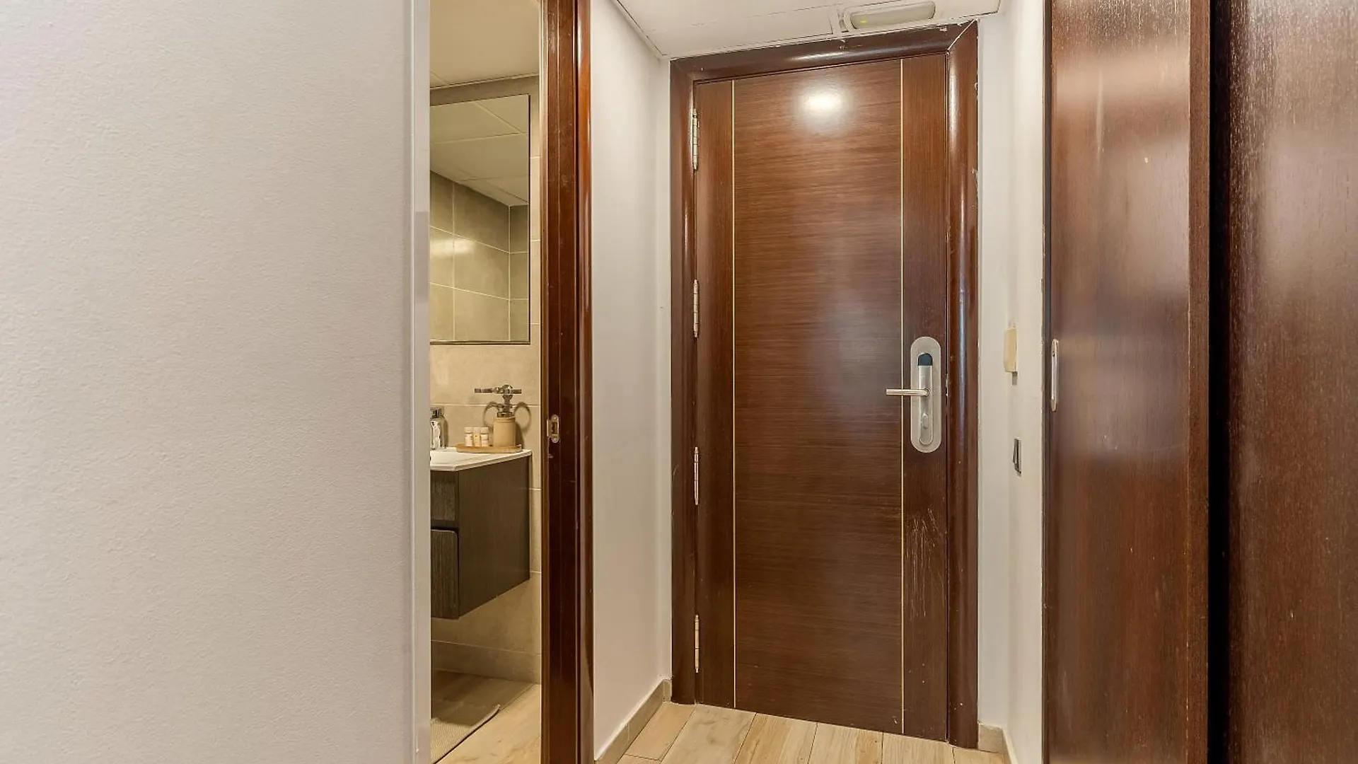 ApartHotel Centric Castelldefels Spanien